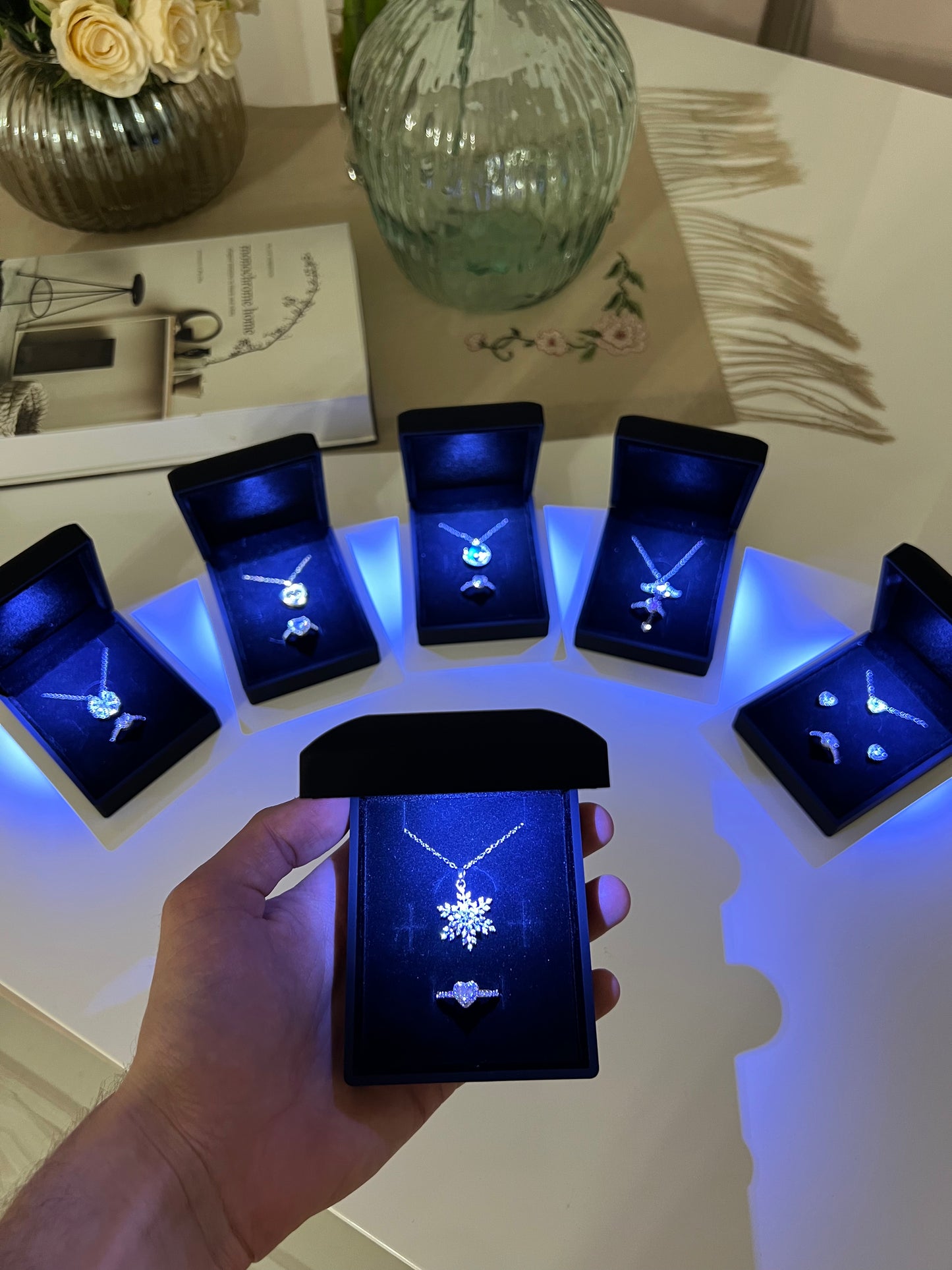 Işıklı Kutuda Kolye + Yüzük Setleri🌸