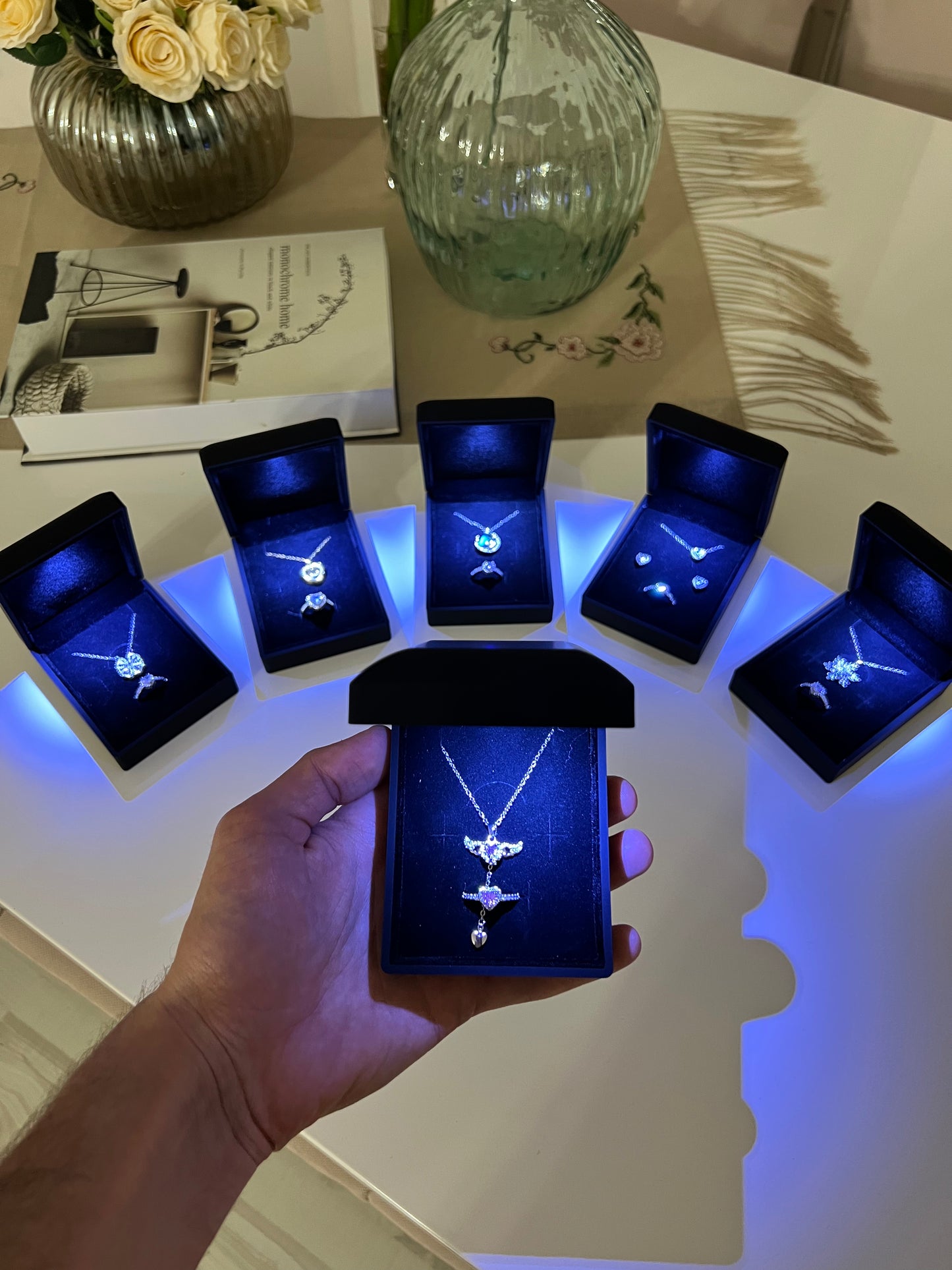 Işıklı Kutuda Kolye + Yüzük Setleri🌸