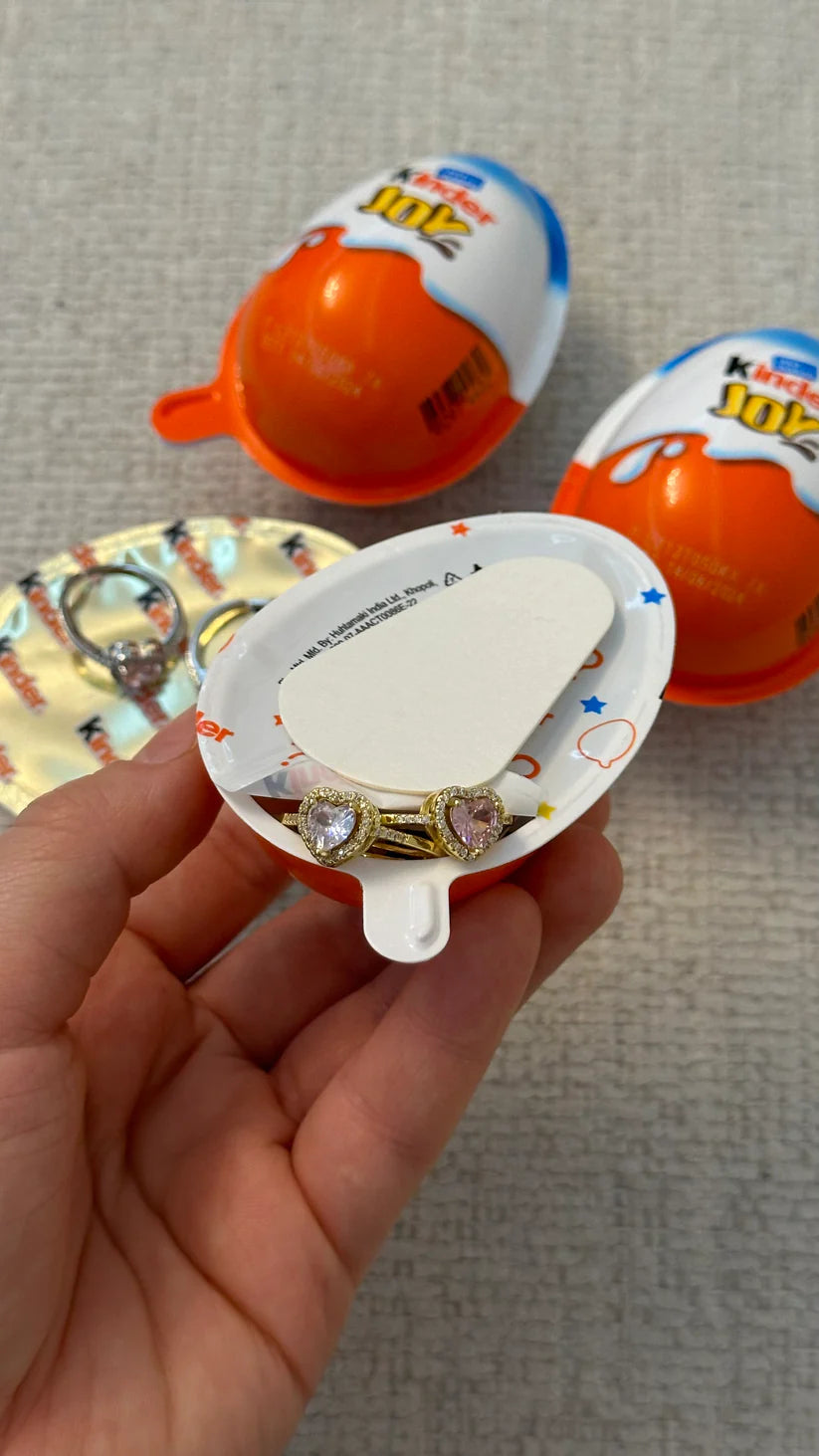 CİDDİ İLİŞKİ YÜZÜĞÜ ( KİNDER SÜRPRİZ KUTULU )