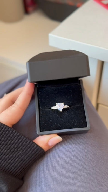 Işıklı Kutuda Yüzük Çeşitleri🌸