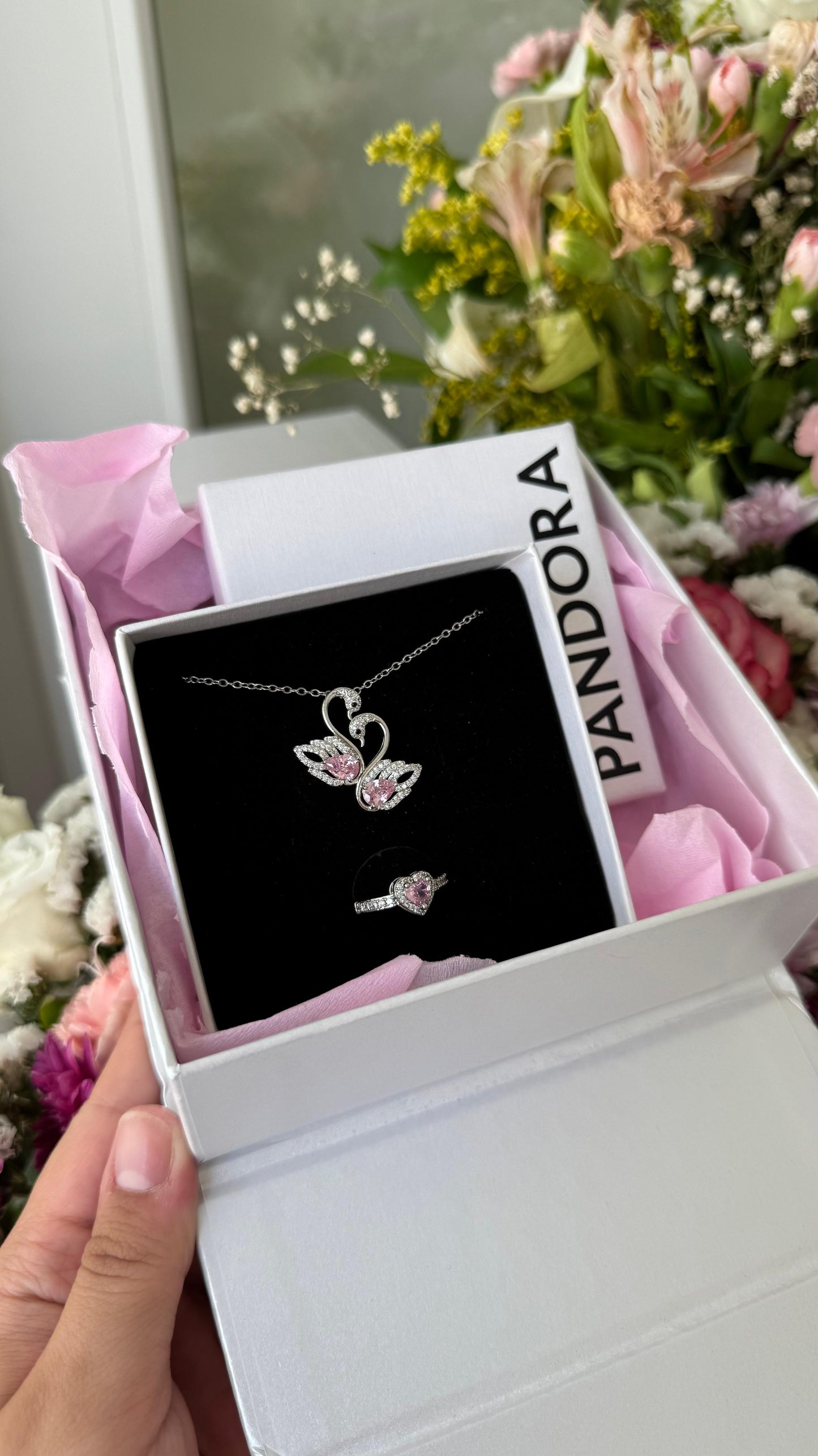 Özel Pandora Kutusunda Sarılan Kuğular Kolye + Yüzük