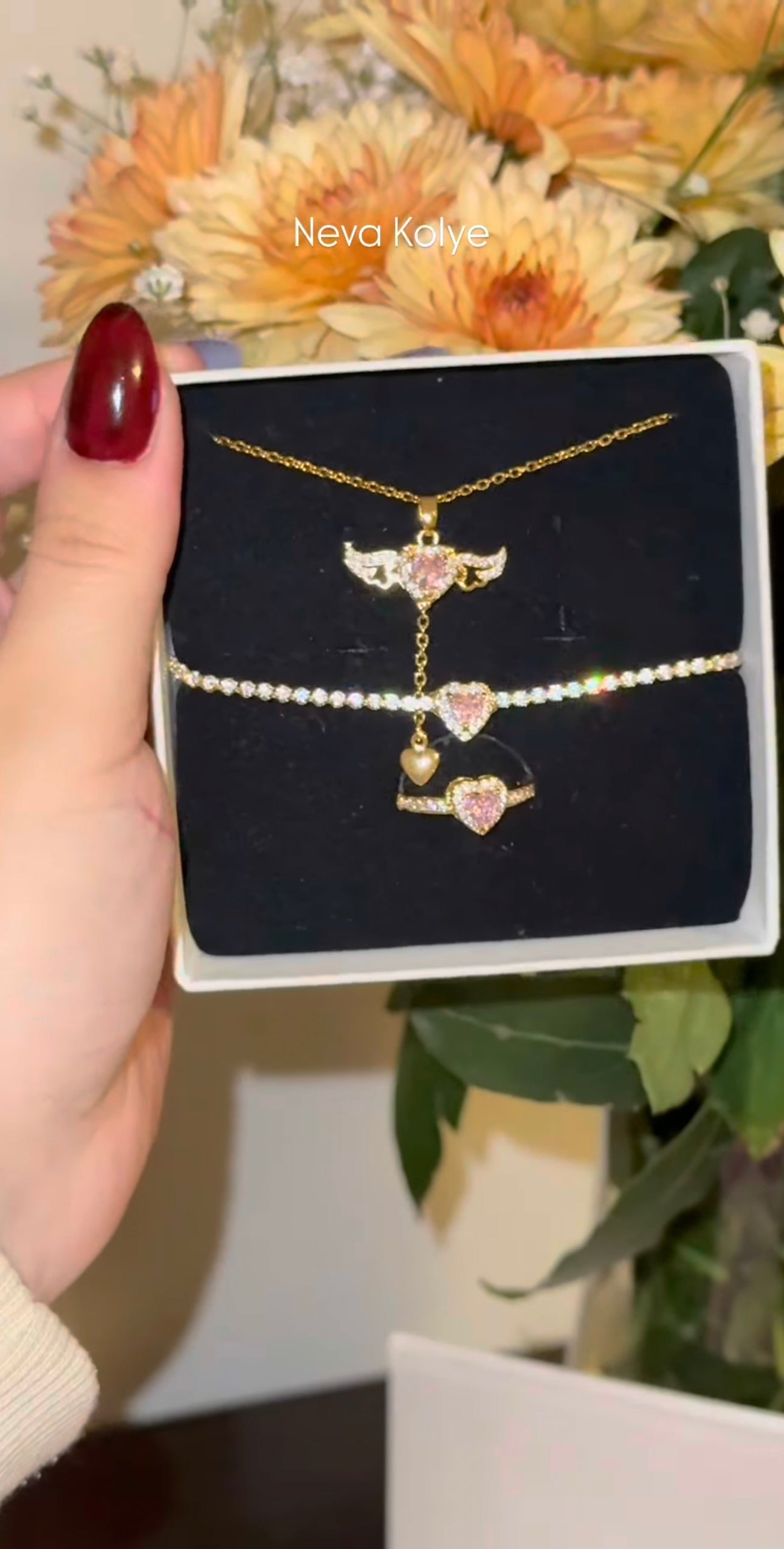 Özel Pandora Kutusunda Altın Kaplama Sevgi Meleği 3'lü Seti ( Kolye + Yüzük + Bileklik )