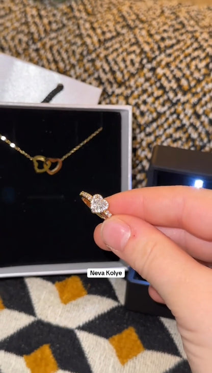 Pandora Kutusunda Çift Kalp Kolye + Işıklı Kutuda Ciddi İlişki Yüzüğü