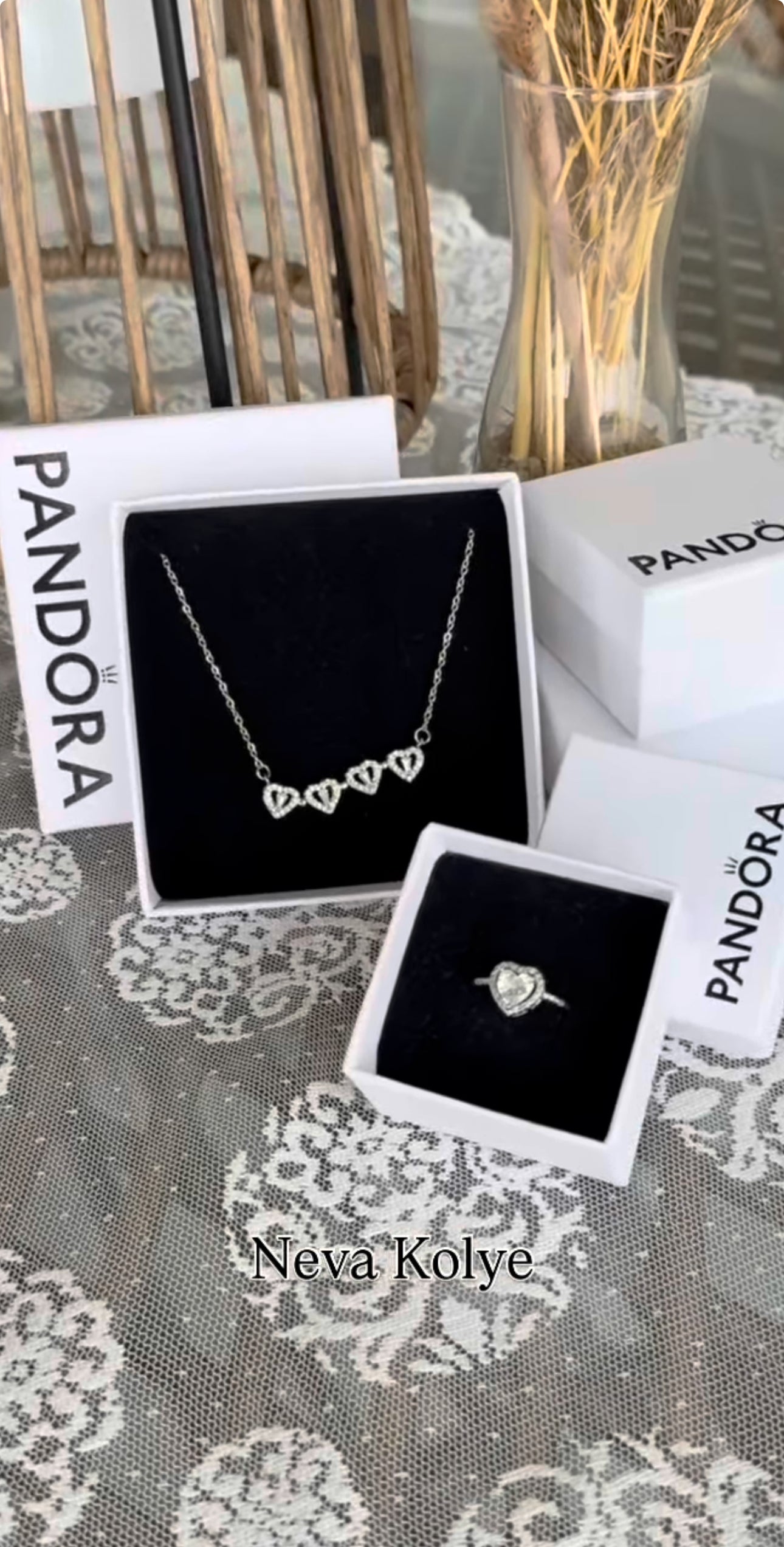 Pandora Kutusunda Gümüş Kaplama Çift Kullanımlı Yonca Kolye ve Pandora Yüzük