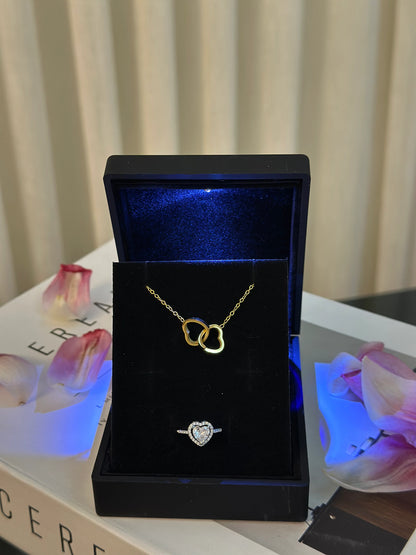 Işıklı Kutuda Çift Kalp Kolye