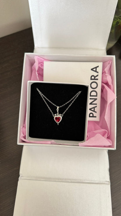 Özel Pandora kutusunda çiftlere özel kılıç kolye ve kalp kolye