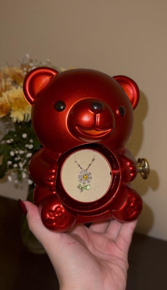 Ayıcıklı Kutuda Papatya Kolye