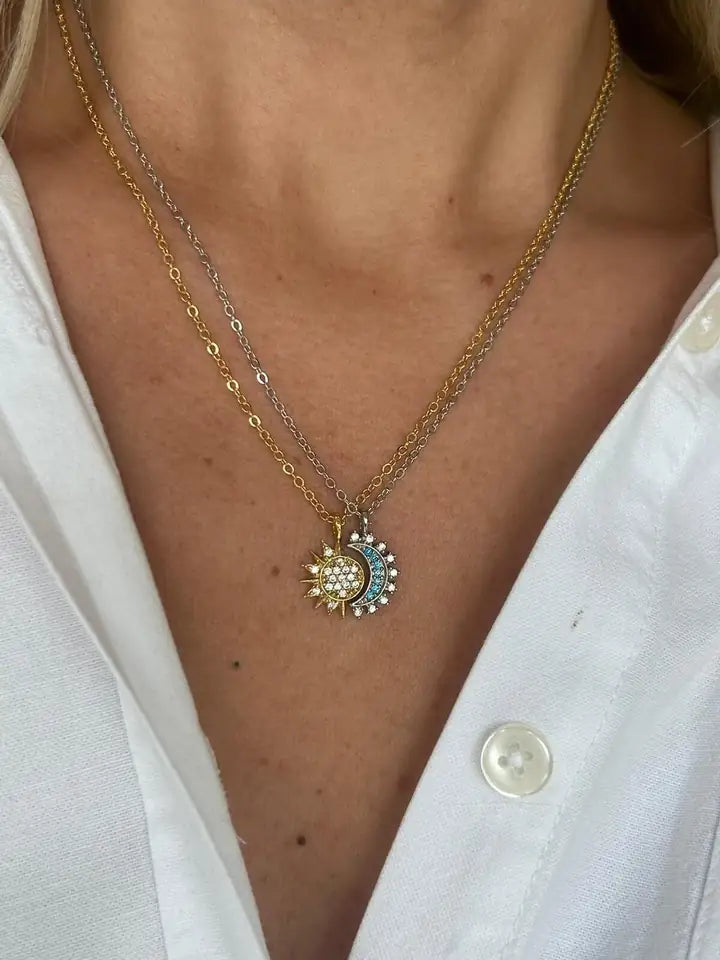 ARKADAŞLIĞIN SEMBOLÜ: EŞSİZ PANDORA ARKADAŞ KOLYESİ ( AY ve GÜNEŞ KOLYE )